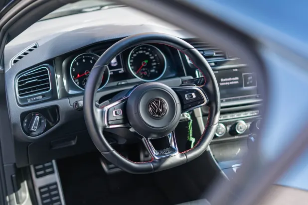 10 كريك كازينو تطبيق أندرويد/آي أو إس